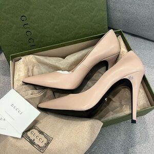 NEW Gucci GG Nude Pointed-toe 105mm Heel Pumps